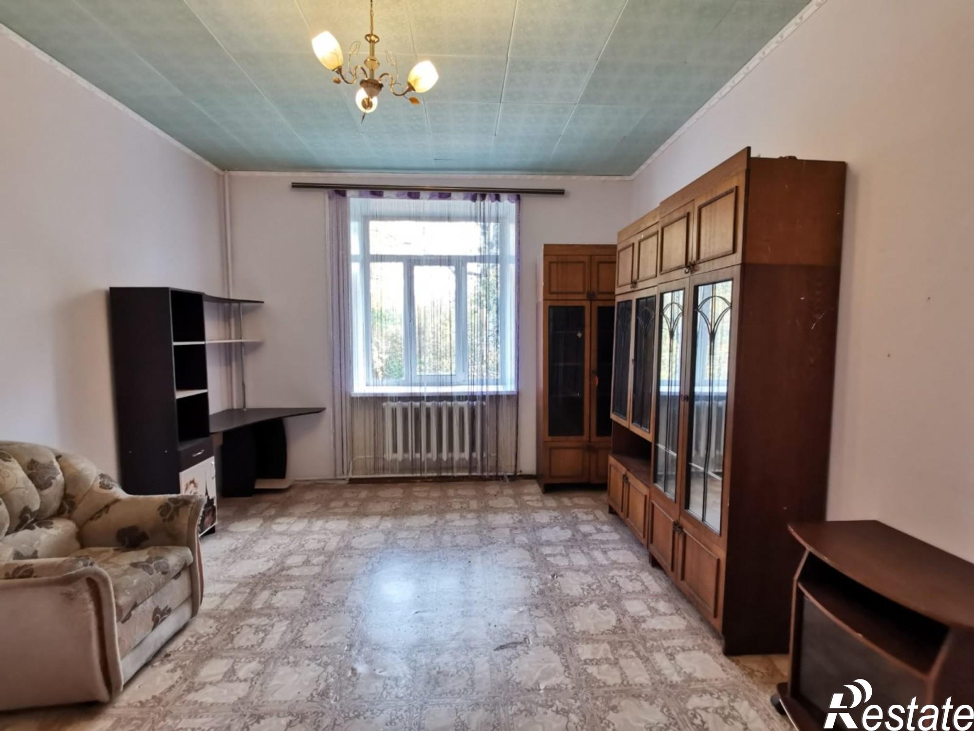 Купить квартиру за 2 750 000 рублей на Россия,  г. Комсомольск-на-Амуре, р-н Амурсталь, ул. Заводская, д. 6