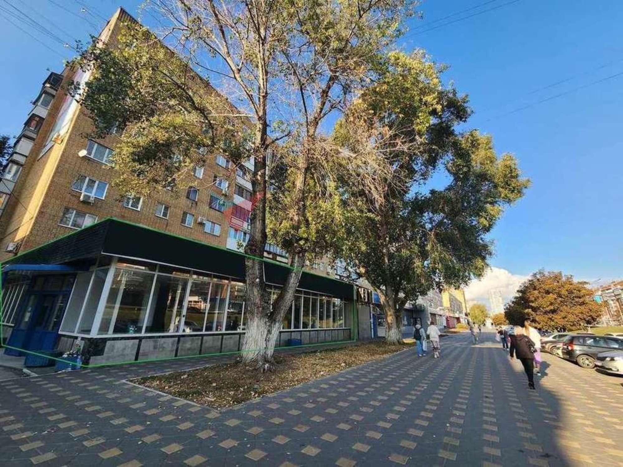 Купить торговое помещение за 80 000 000 рублей на Ленина проспект, 14