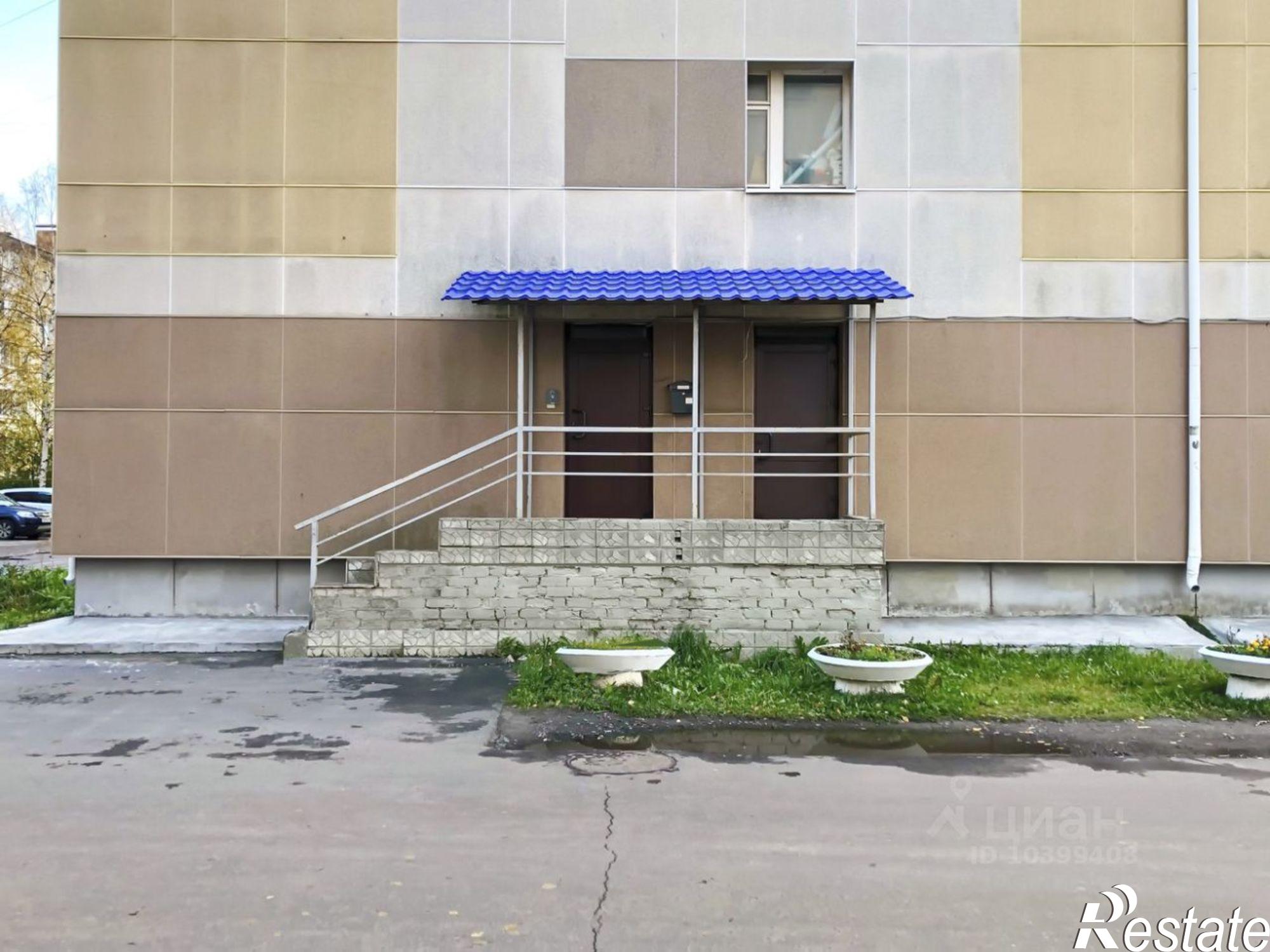 Сдать торговое помещение за 100 800 рублей на проспект Труда (малая Труда), 3