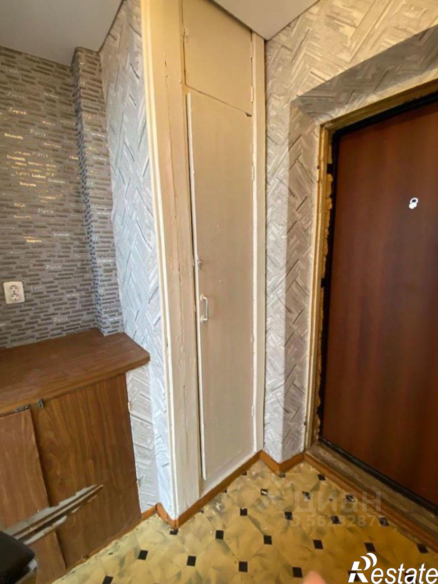 Купить комнату за 450 000 рублей на Шахтостроительная улица, 6А