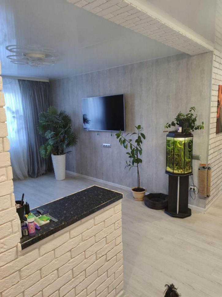 3-комн квартира Мокроусова ул, 23