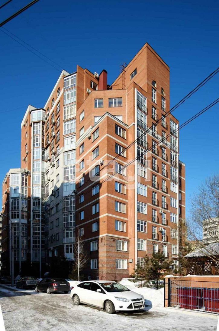 3-комн квартира 5 Армии, 6