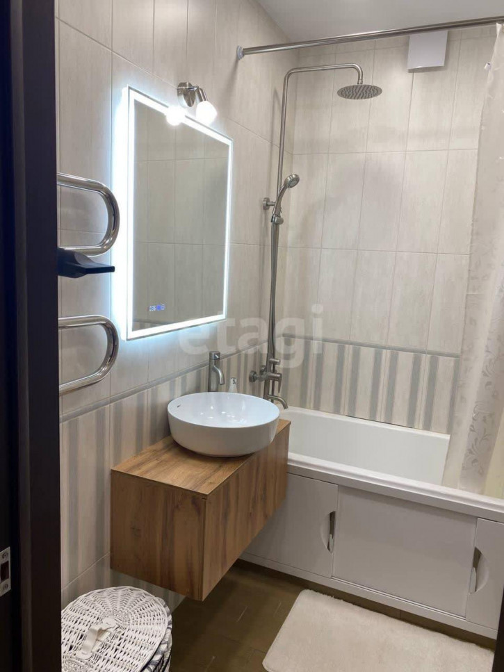3-комн квартира Солнечный пр., 7