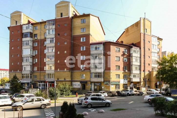 5-комн квартира Сургутская, 11/3