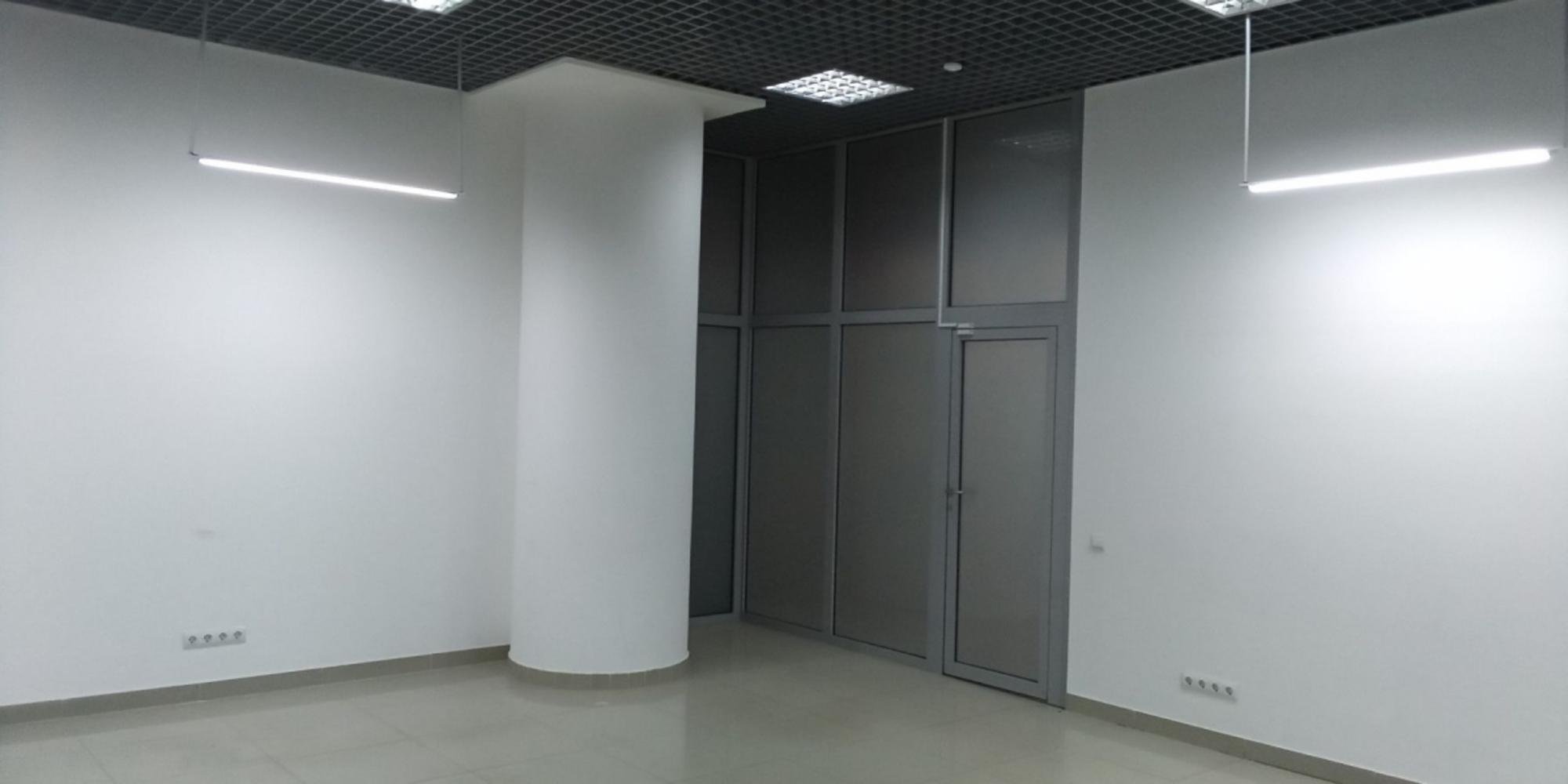 Сдать офис, помещение под офис за 63 000 рублей на ул им. Калинина, 2а