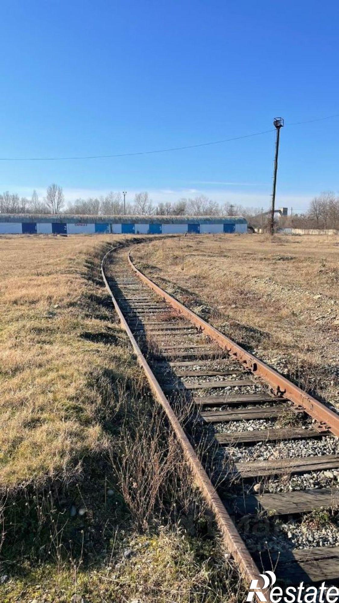 Купить складское помещение за 170 002 000 рублей на Промышленная улица, 15А