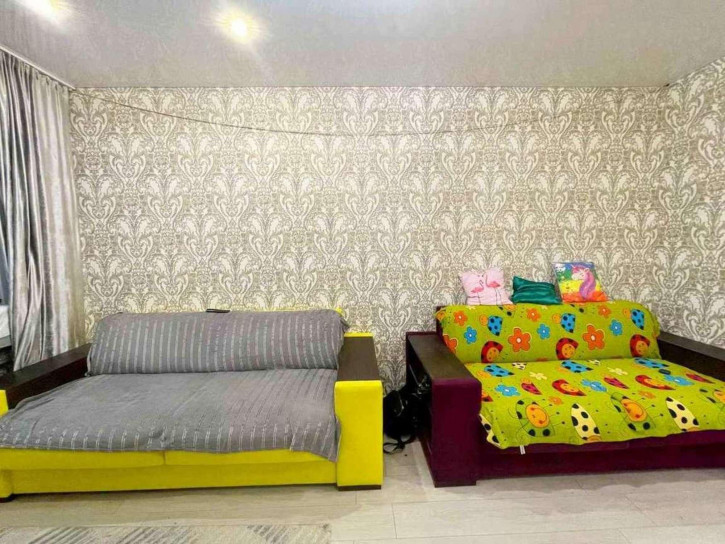 1-комн квартира Есенина улица, 8