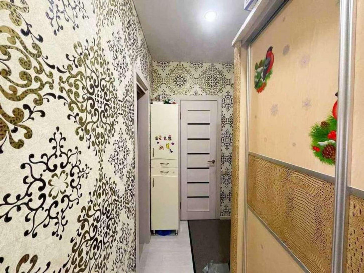 1-комн квартира Есенина улица, 8