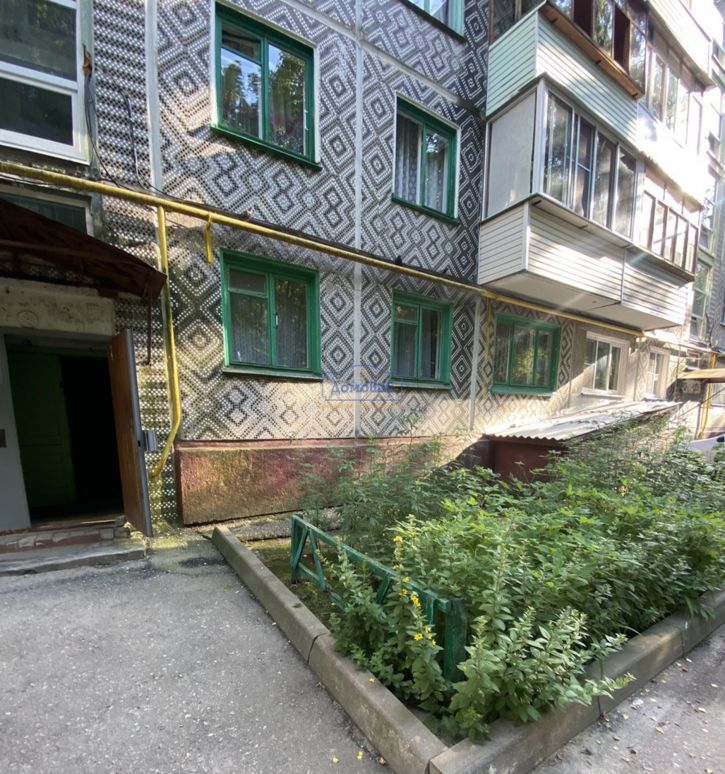 3-комн квартира Хрустальная ул., 64
