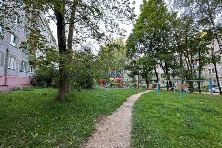 3-комн квартира Хрустальная ул., 64