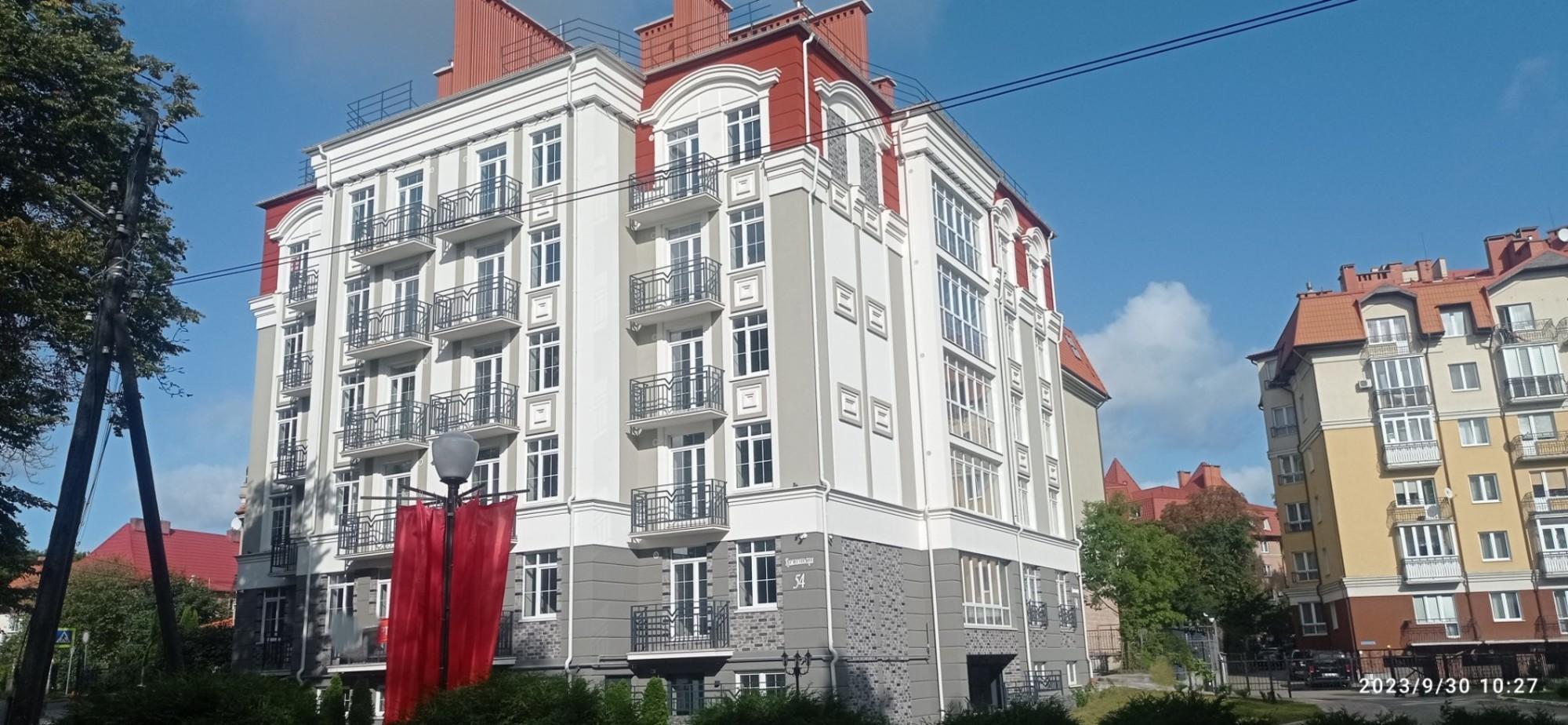 Купить квартиру за 10 000 000 рублей на Россия, Комсомольская ул, 54