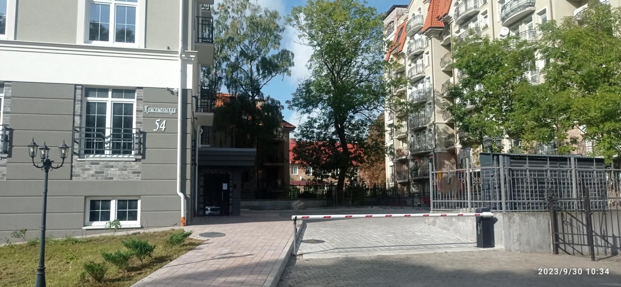 Купить квартиру за 10 000 000 рублей на Россия, Комсомольская ул, 54
