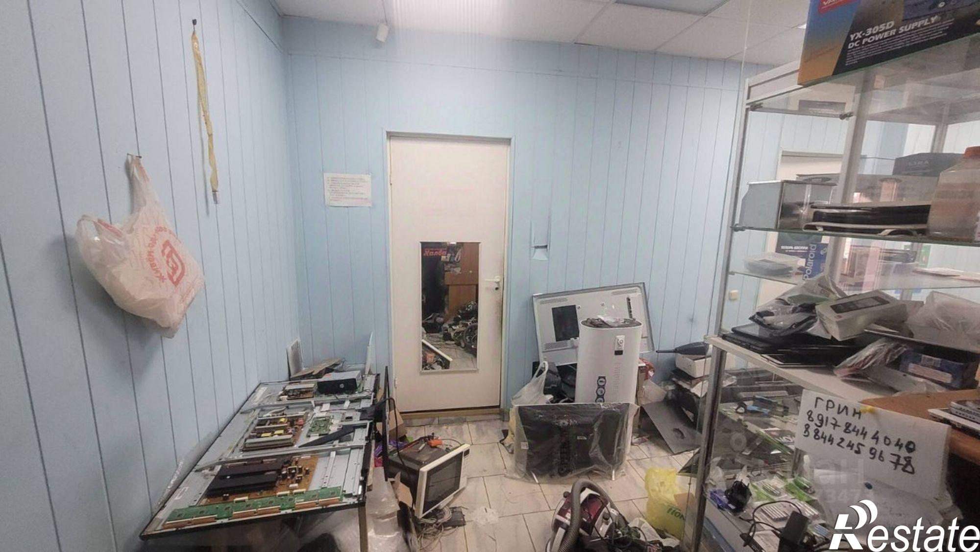 Купить торговое помещение за 2 862 670 рублей на улица 40 лет ВЛКСМ, 24