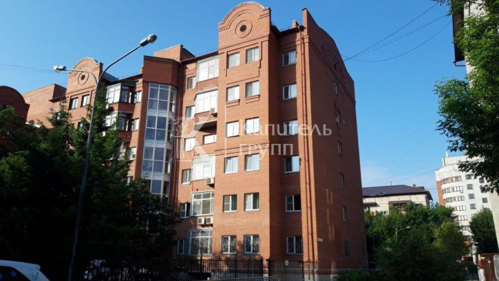 4-комн квартира ул Карская, 36