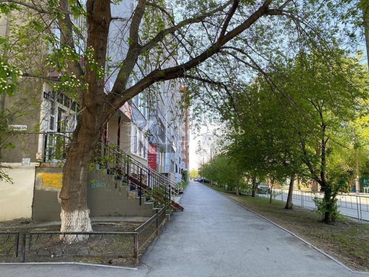 4-комн квартира ул Салтыкова-Щедрина, 55