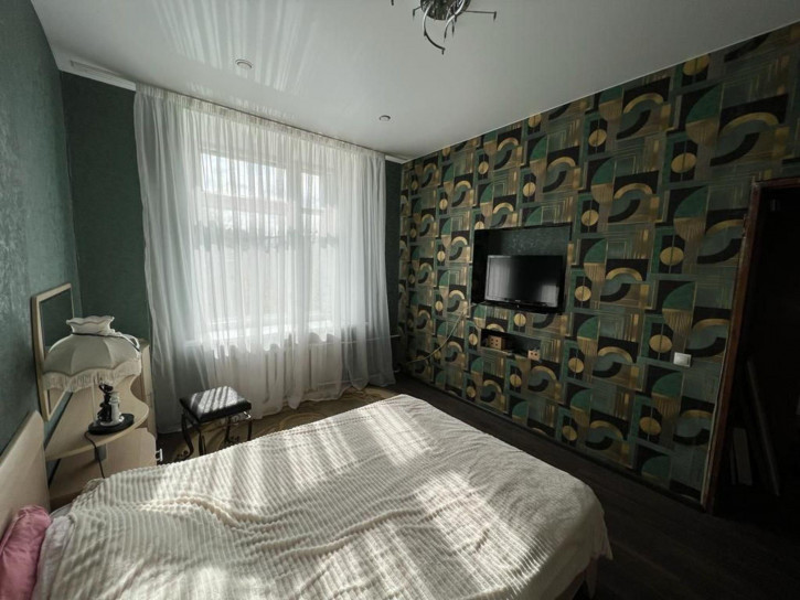 4-комн квартира Кирова ул, 5