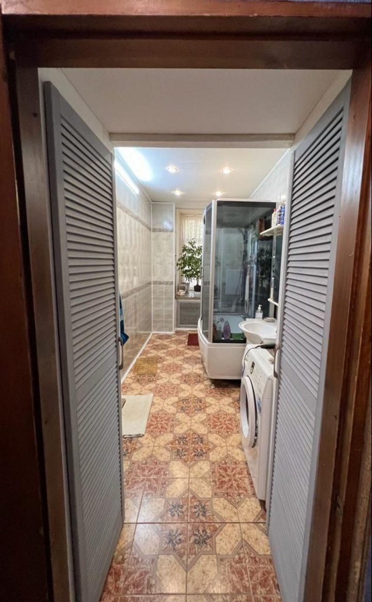 4-комн квартира Кирова ул, 5