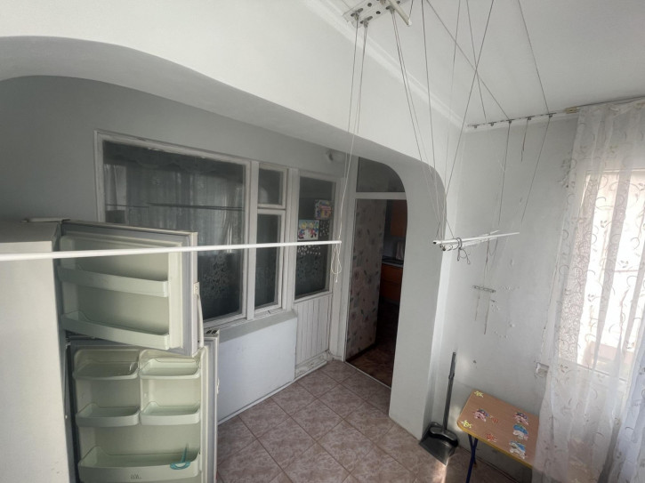 2-комн квартира улица Крылова, 81