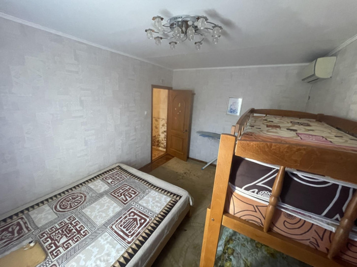 2-комн квартира улица Крылова, 81