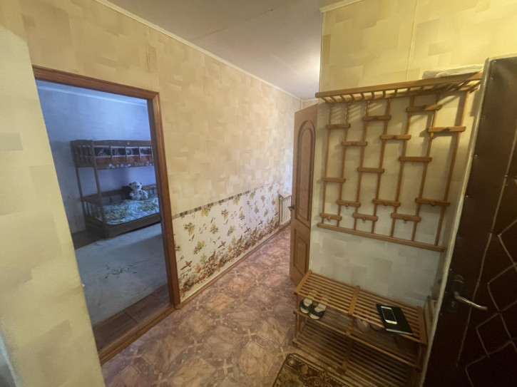 2-комн квартира улица Крылова, 81