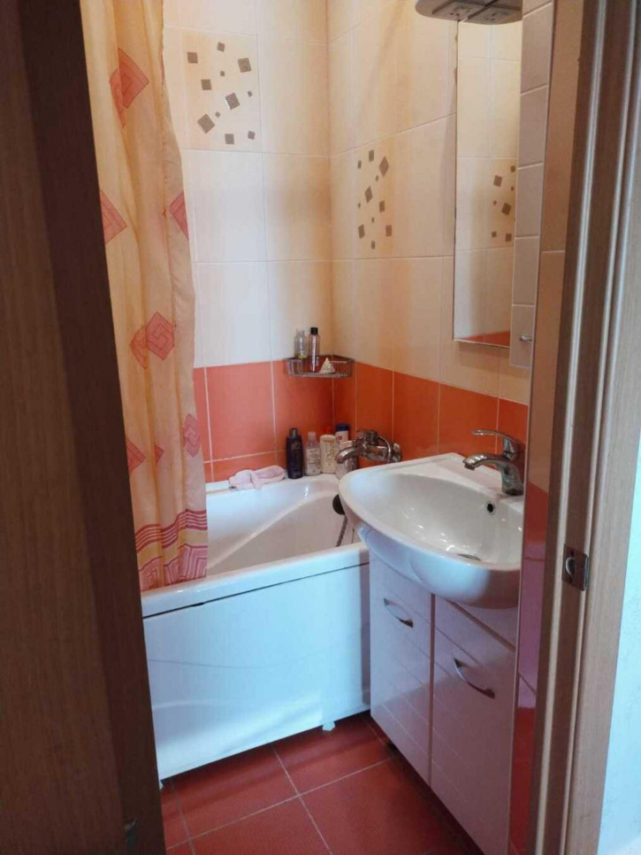 2-комн квартира Черноморская улица, 61