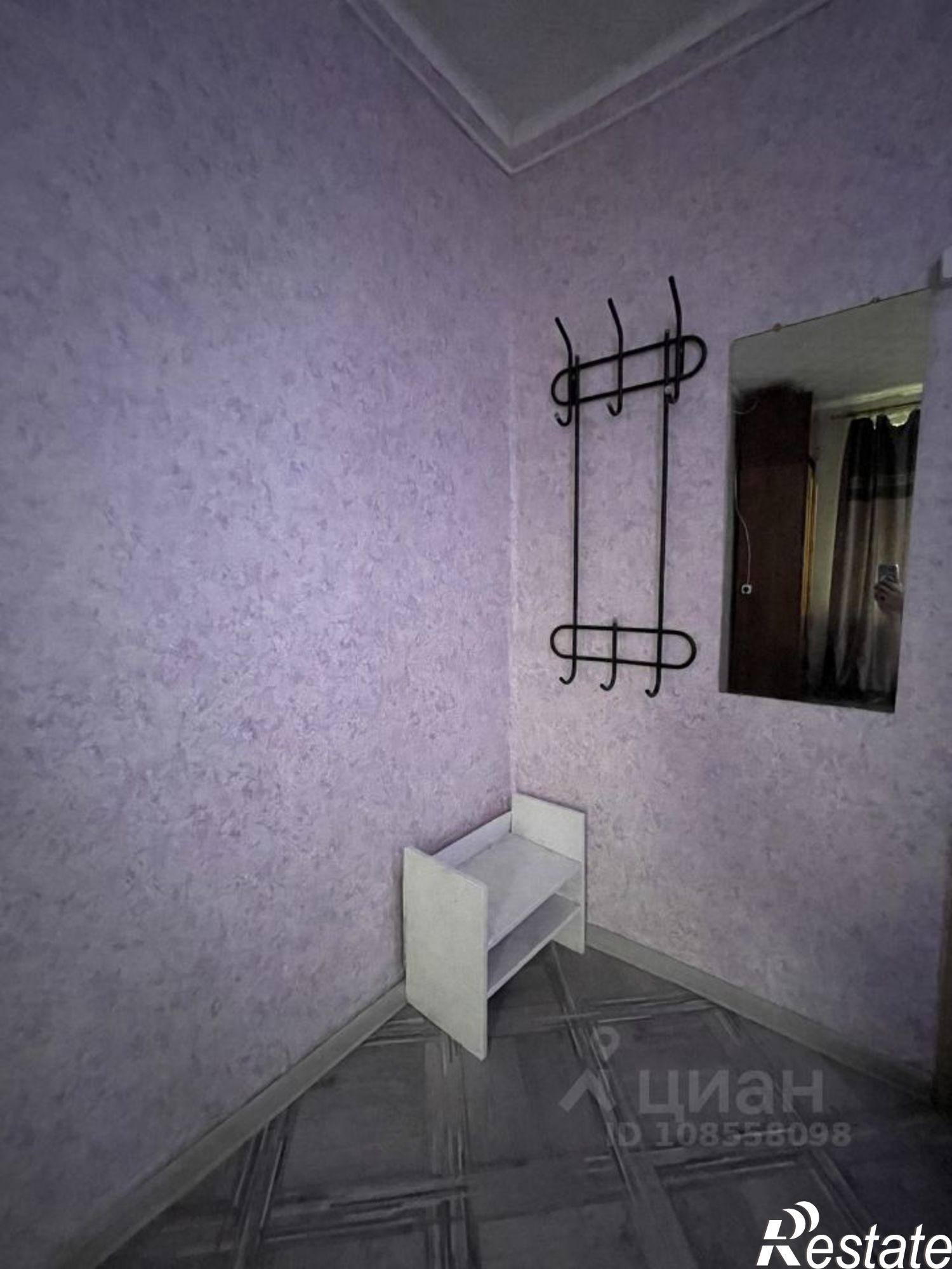 Купить комнату за 350 000 рублей на Коллективная улица, 35