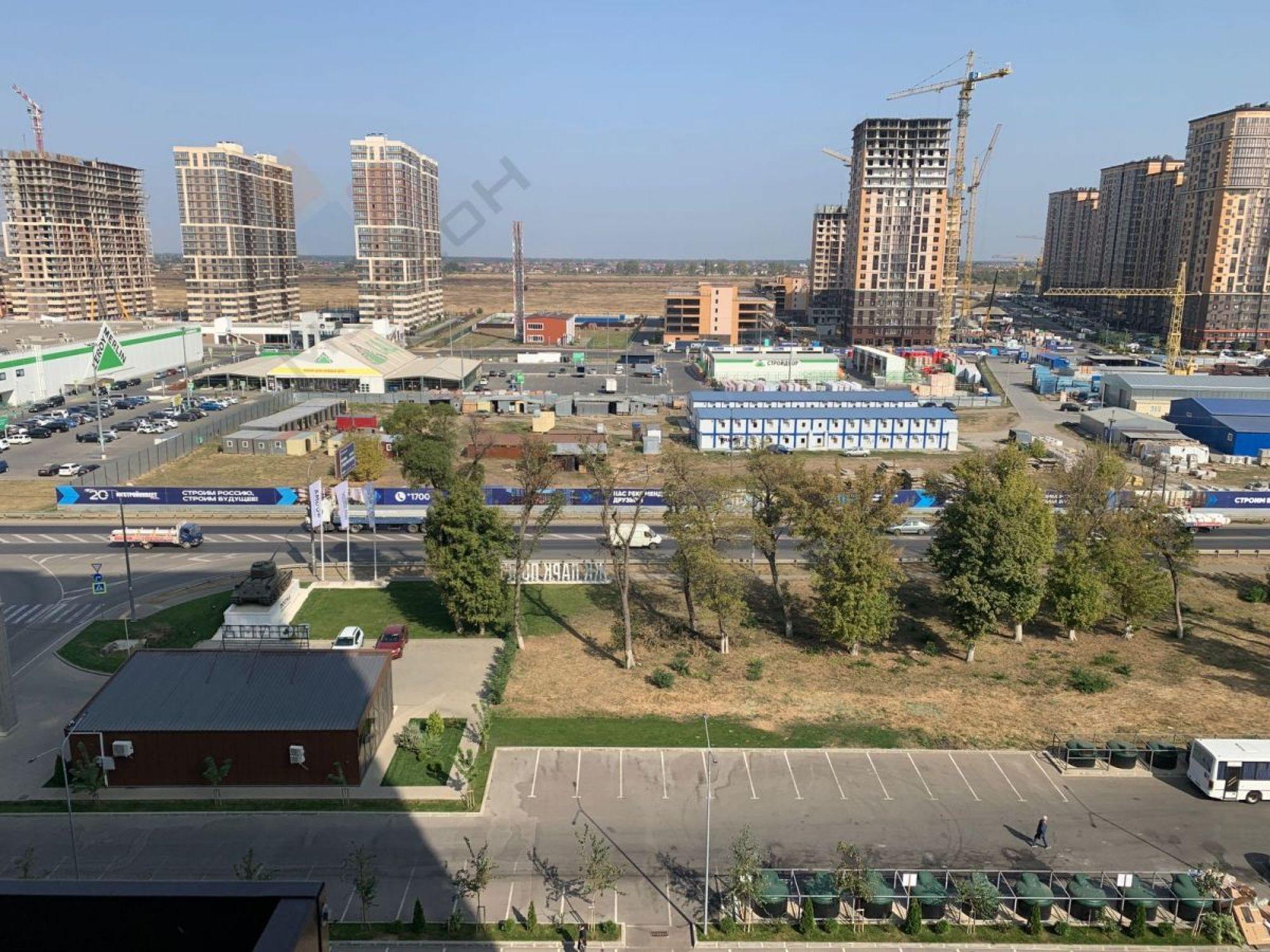 Купить квартиру за 4 000 000 рублей на Им Героя Пешкова ул, 14к3