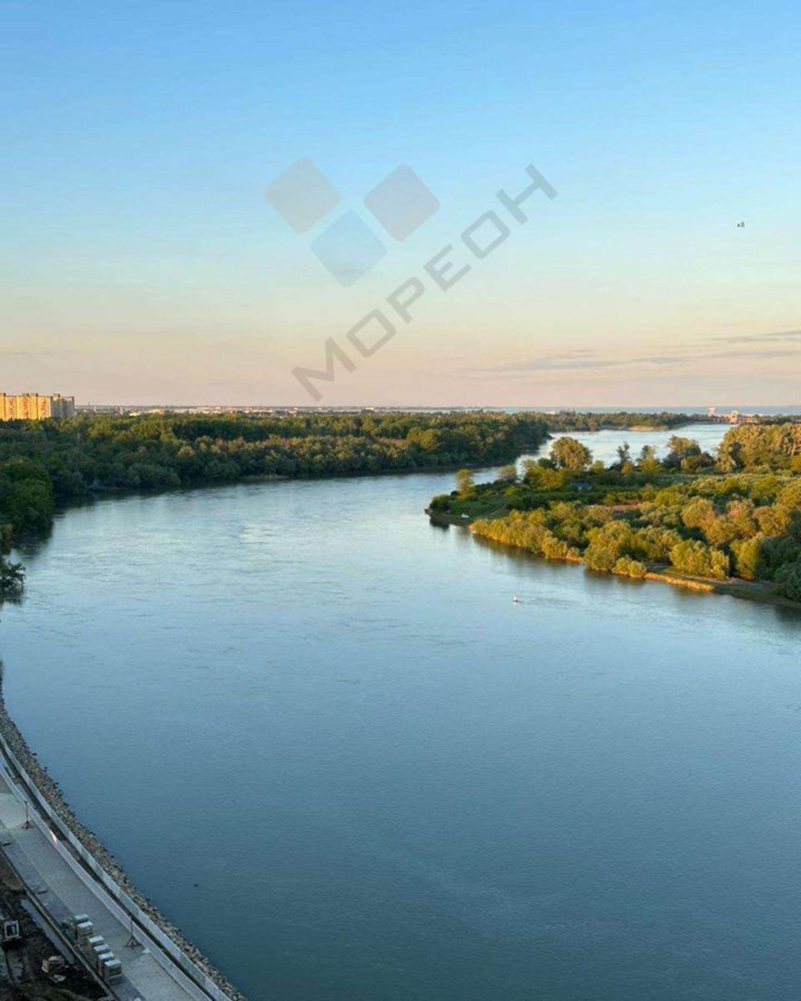 Купить квартиру за 15 000 000 рублей на Валерия Гассия ул, 4/7лит2