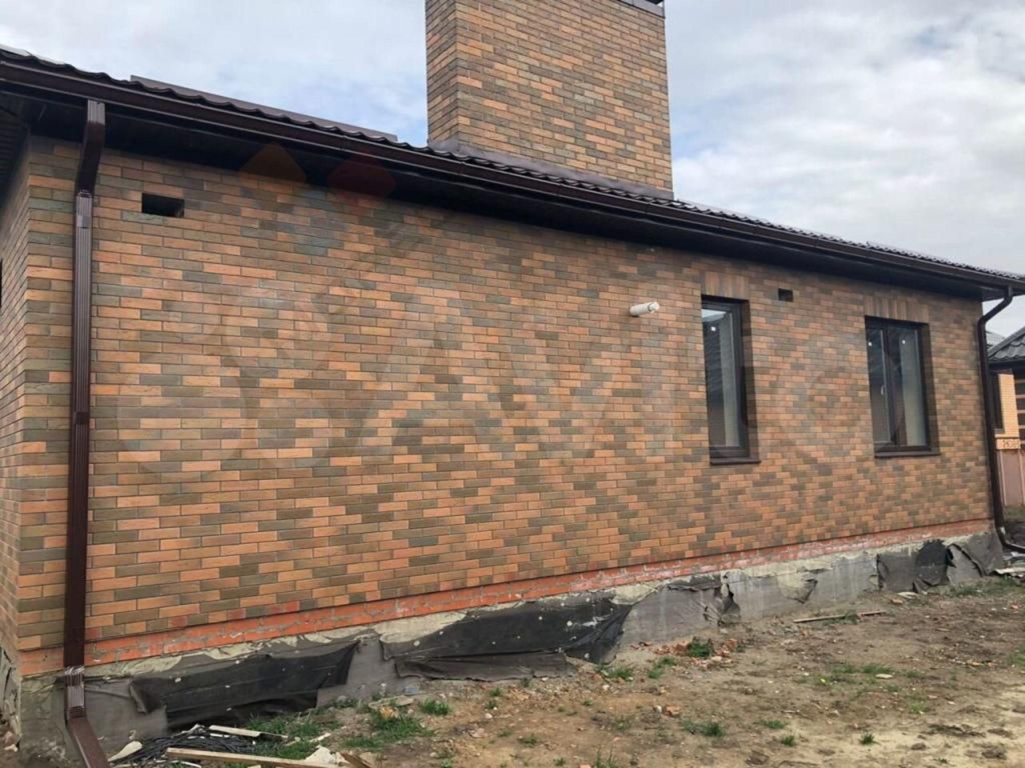 Купить дачу, дом, коттедж за 8 250 000 рублей на Комсомольская ул, 1