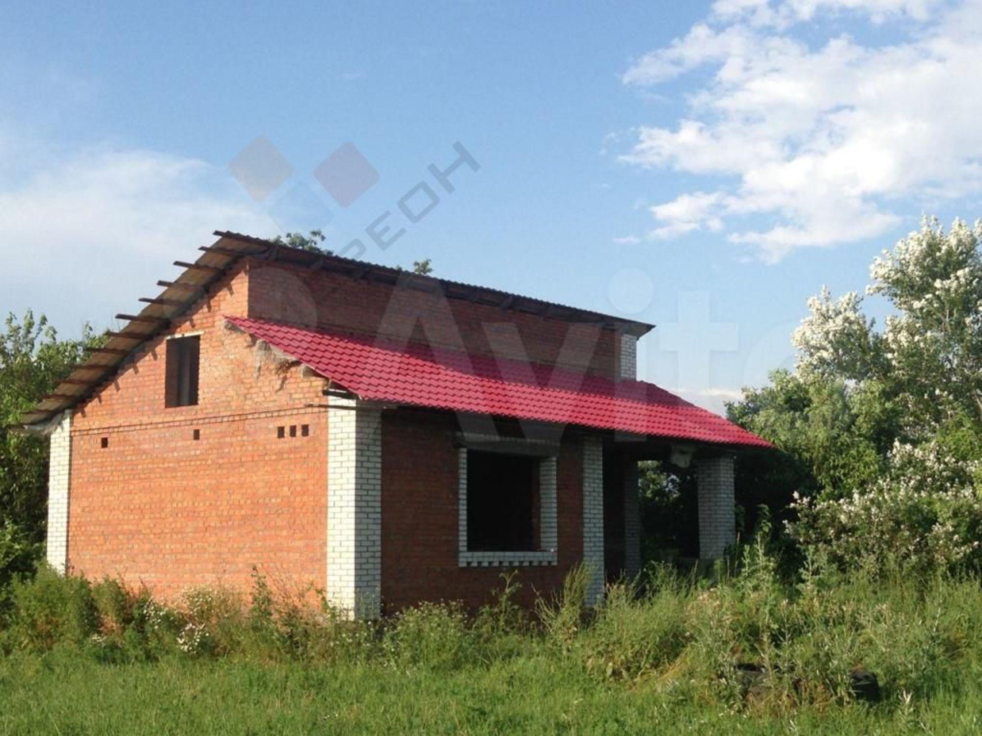 Купить дачу, дом, коттедж за 3 900 000 рублей на Кирпичная ул, 1