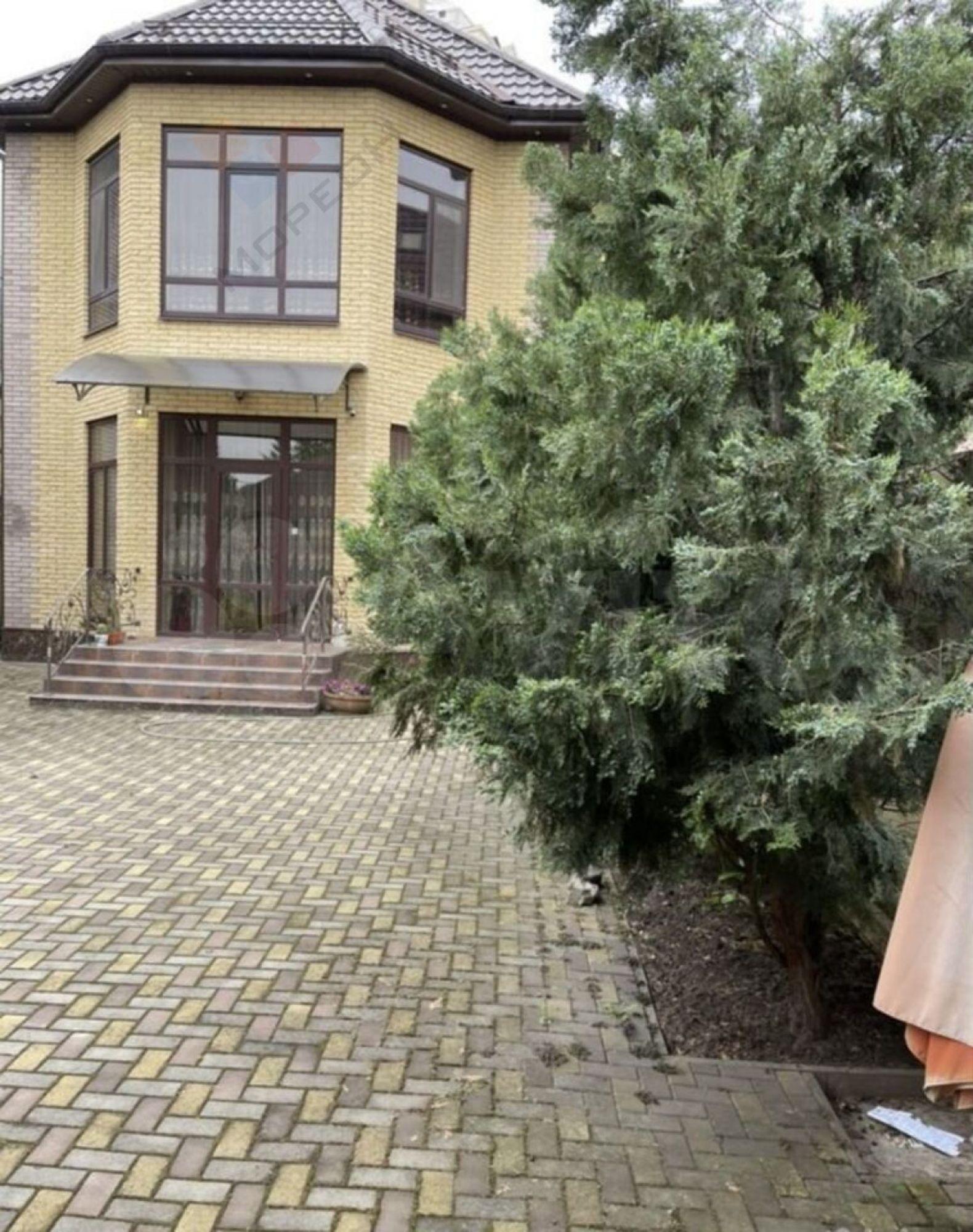 Купить дачу, дом, коттедж за 90 000 000 рублей на Кожевенная ул, 77