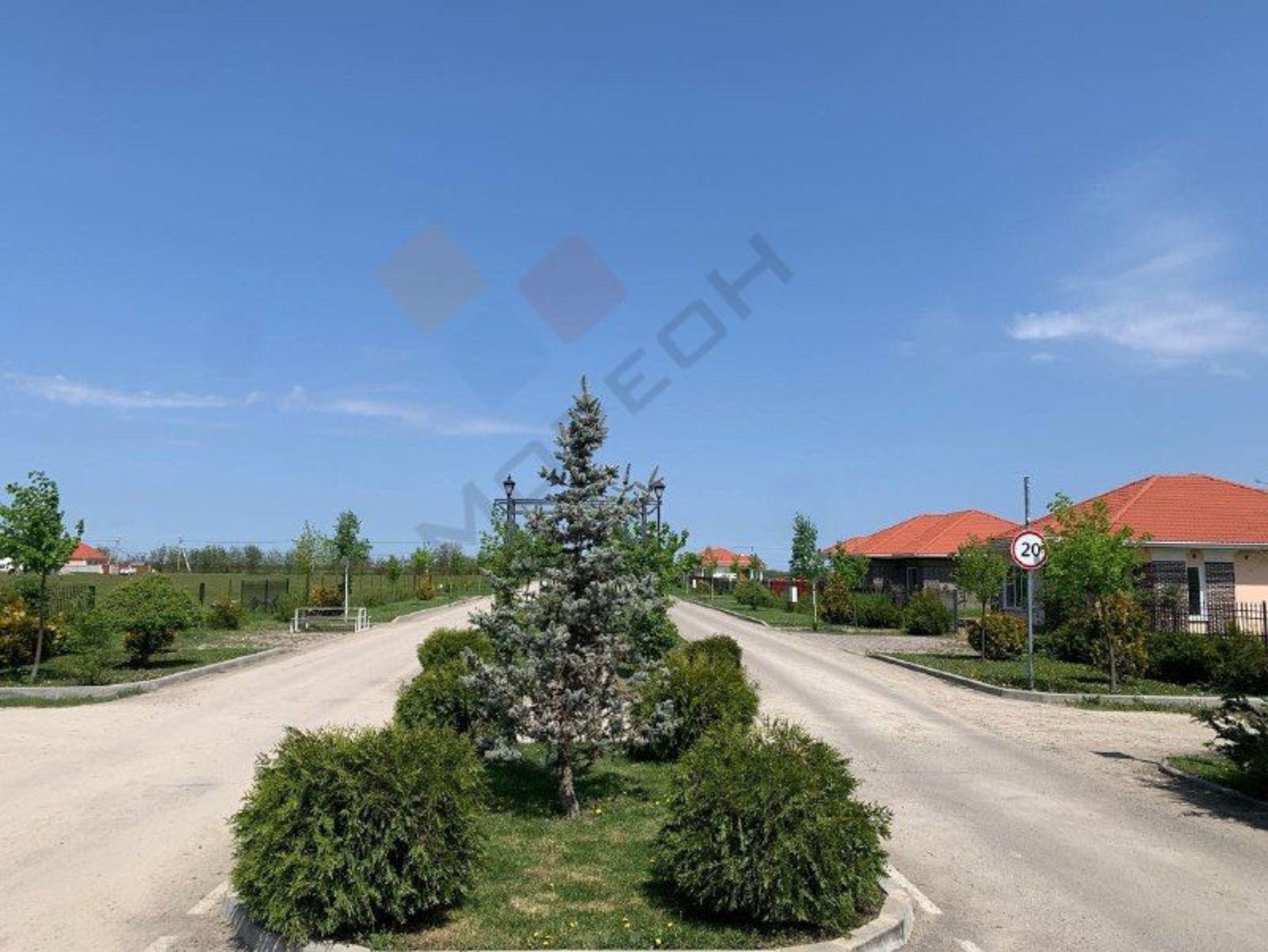 Купить дачу, дом, коттедж за 6 600 000 рублей на Калинина ул, 100