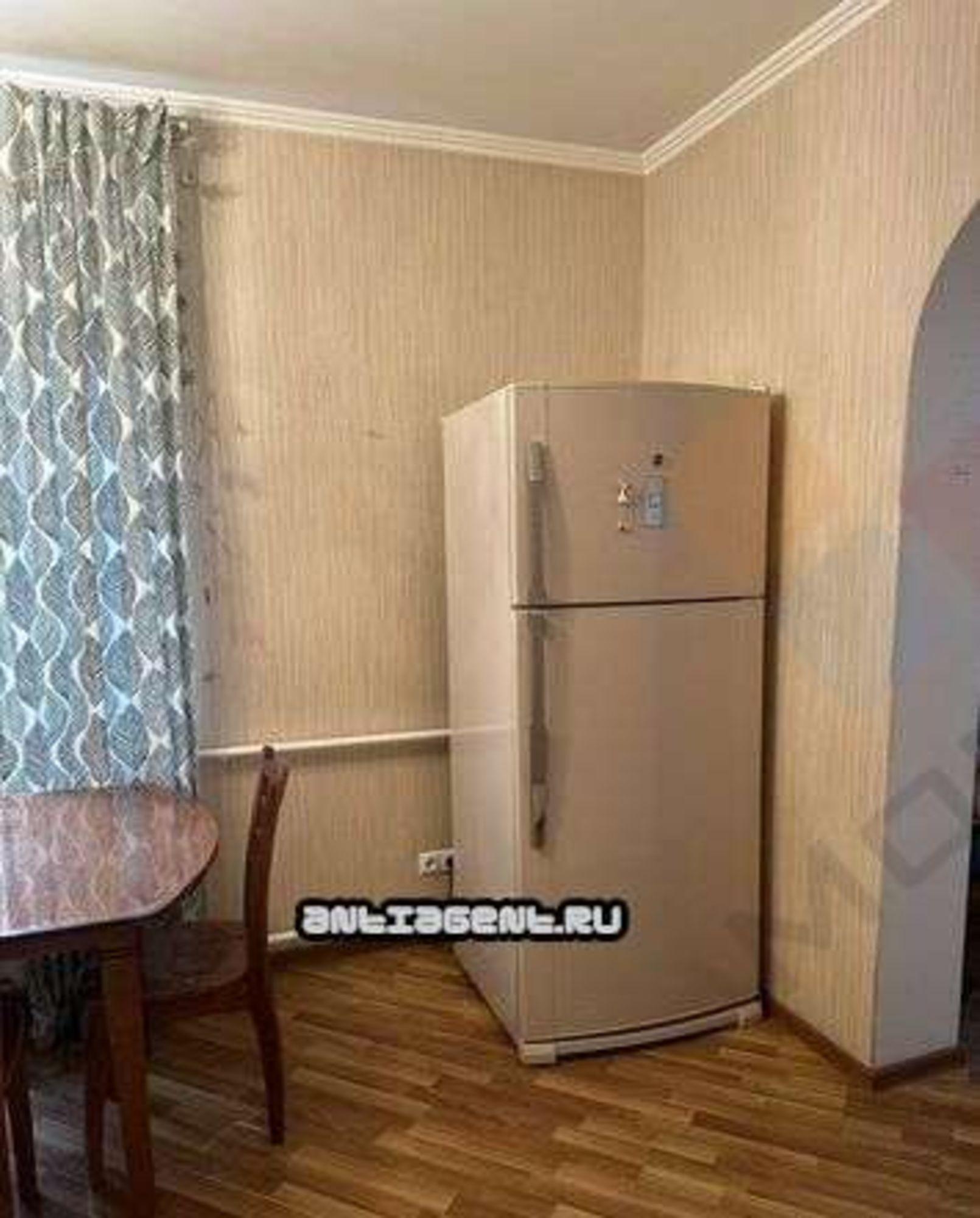 Сдать дачу, дом, коттедж за 70 000 рублей на Красная ул