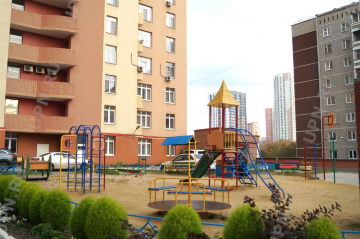 3-комн квартира белинского, 180