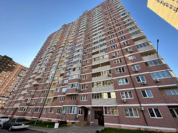 2-комн квартира Валерия Гассия ул, 3