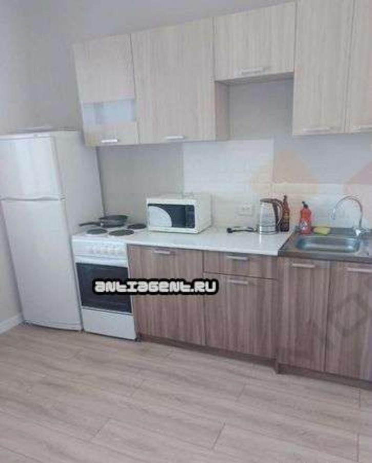1-комн квартира Западный Обход ул, 57