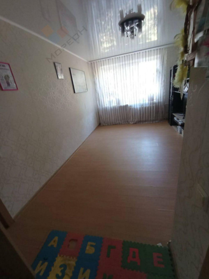 2-комн квартира Благоева ул, 8