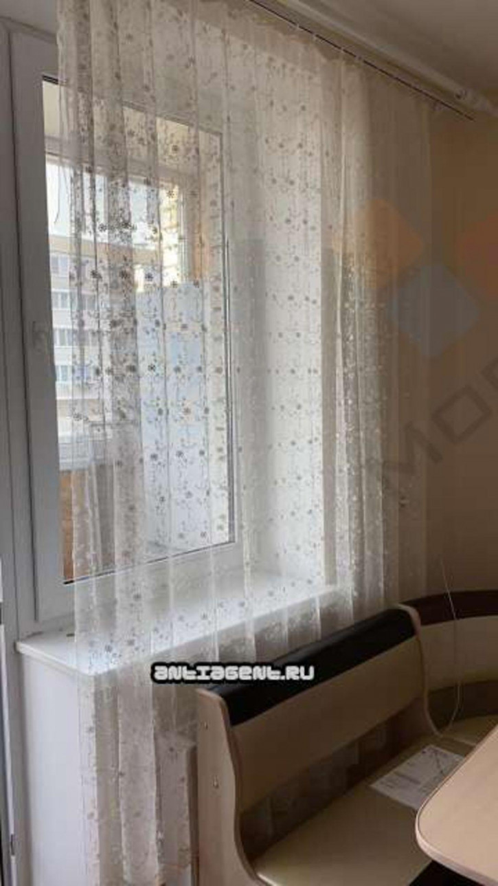 1-комн квартира Селезнёва ул, 143