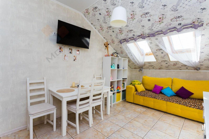 2-комн квартира Генерала Петрова ул, 15