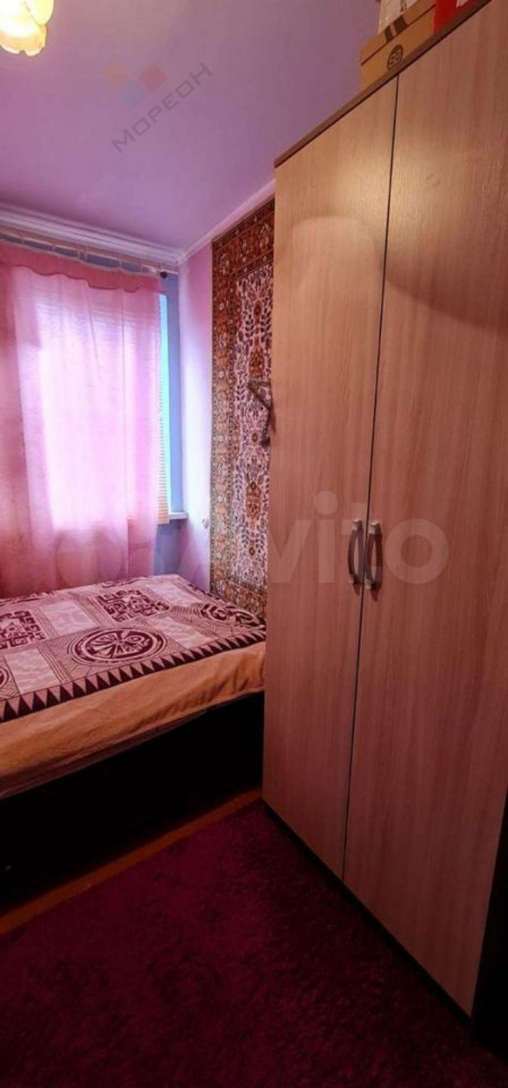 2-комн квартира Космонавтов ул, 18