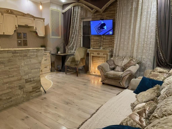 2-комн квартира Тургеневское ш ул, 3