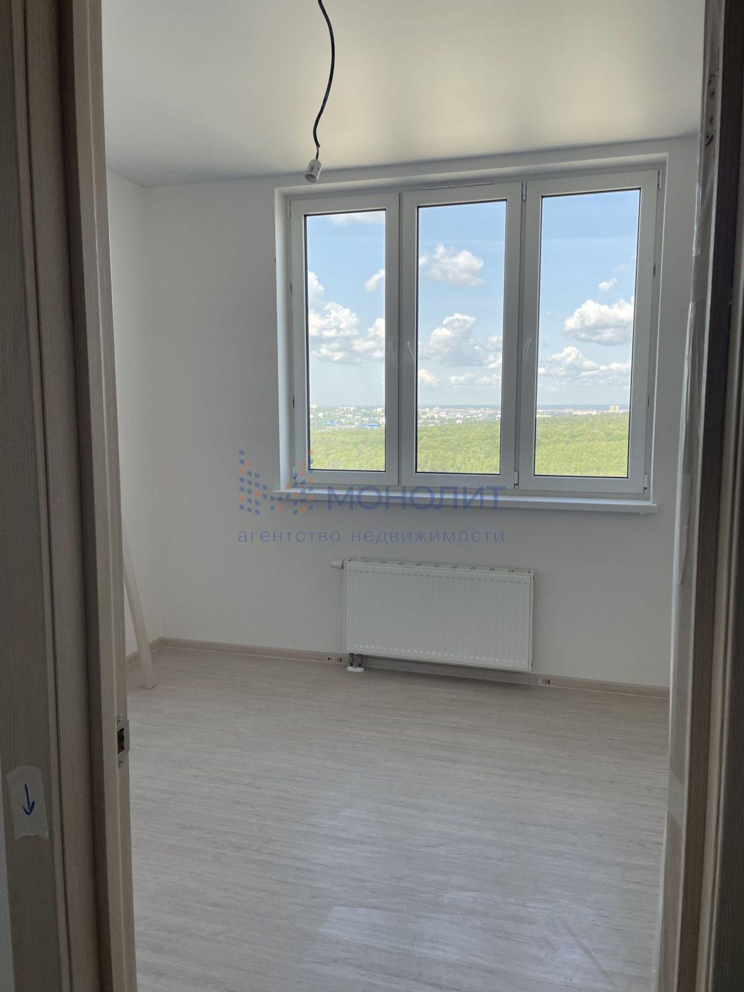 Купить квартиру за 15 133 600 рублей на Кутузова ул, 8