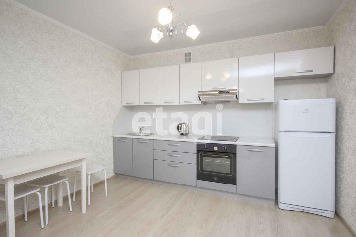 1-комн квартира Эрвье, 32/1