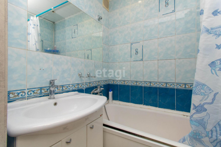 4-комн квартира Пархоменко, 1