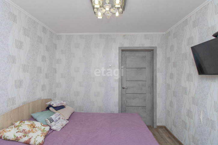 4-комн квартира Пархоменко, 1