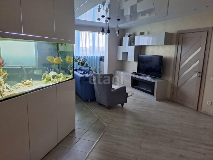 4-комн квартира Попова, 7
