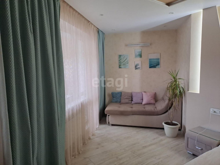 4-комн квартира Попова, 7