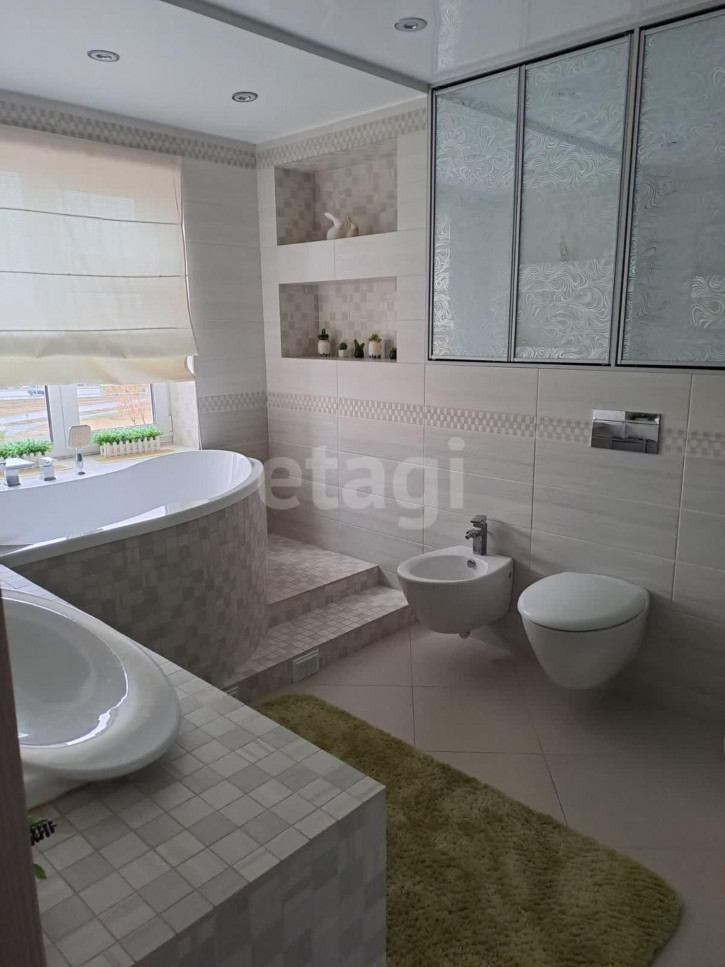 4-комн квартира Попова, 7