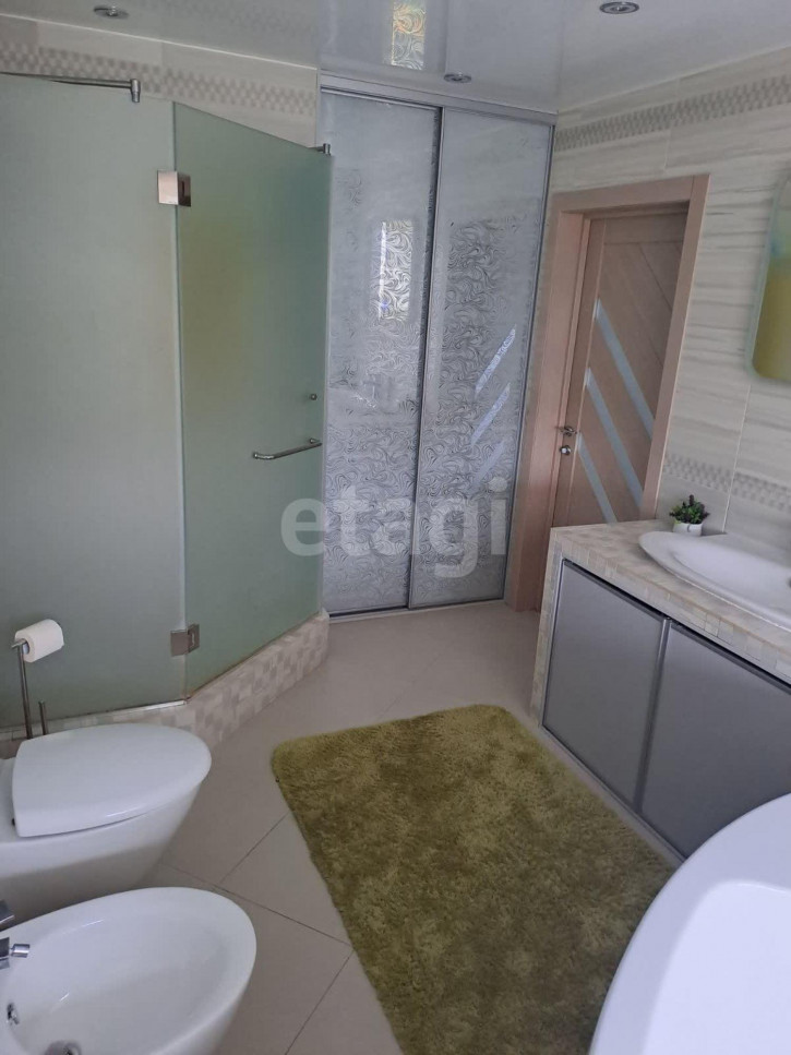 4-комн квартира Попова, 7