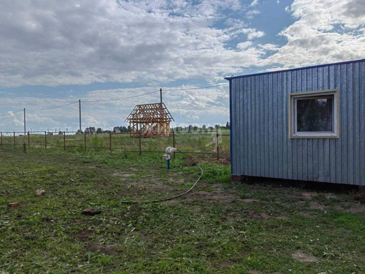 Земельный участок село Ленинское
